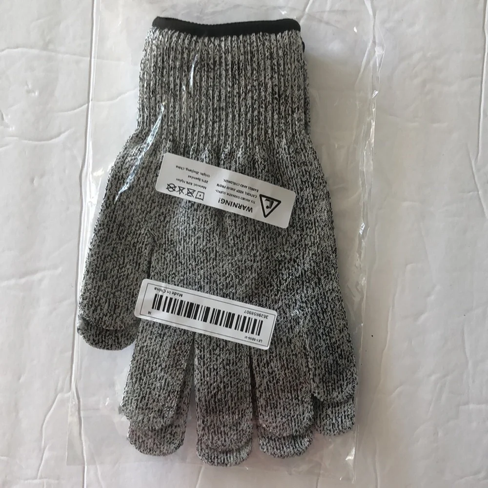 Pair of Cut resistant Gloves Food Grade Level 5 Protection Safety Kitchen